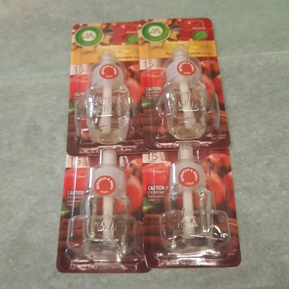 Air Wick Apple cinnomon oil refills - Picture 1 of 4